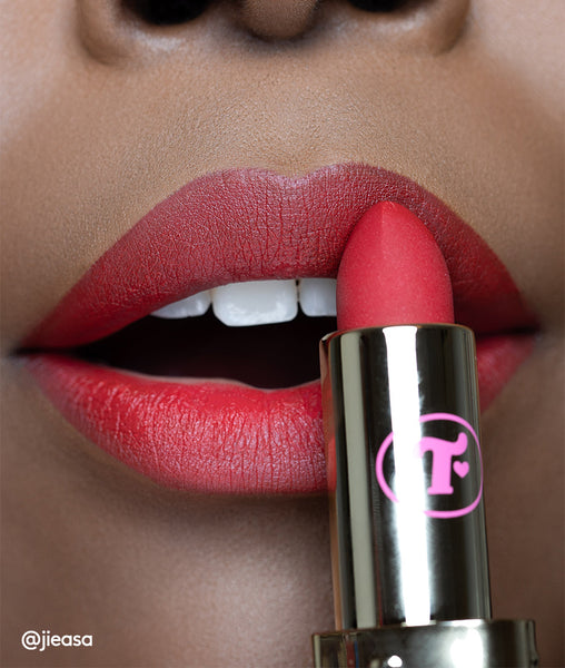 X33 asst outlet RED LIPSTICK BUNDLE